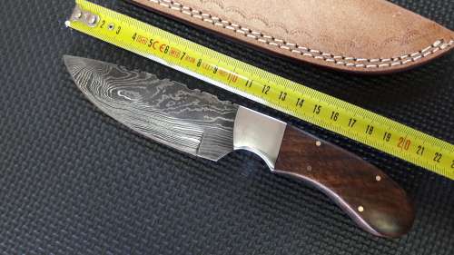 DAMASCUS Hand Made Knife, NEW Design, a MUST for any knife collector. can ONLY SHIP TUESDAY.