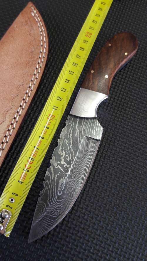 DAMASCUS Hand Made Knife, NEW Design, a MUST for any knife collector. can ONLY SHIP TUESDAY.