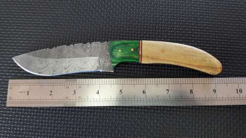 DAMASCUS Hand made knife, a must for any knife collector, AWESOME Gift,Leather Sheath incl