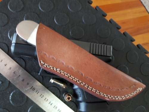 Hanemade Damascus steel Dagger as per images, Crazy R1 auction, No reserve.