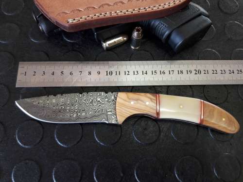 Handmade DAMASCUS Steel Knife, Camel bone and wooden handle scales. Crazy R1 start, No rese