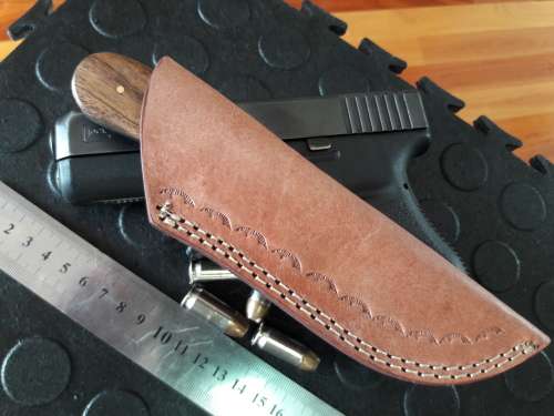 Handmade DAMASCUS Steel Knife, WOODEN handle scales. Crazy R1 start, No reserve.