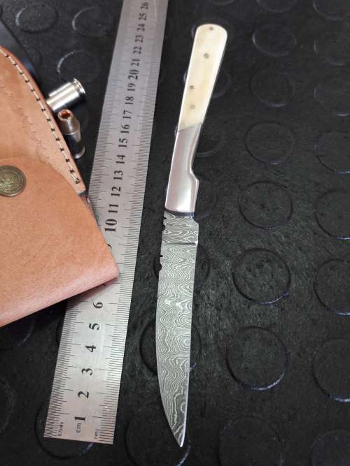 Handmade DAMASCUS  Folding Knife. Please study pictures for detail. Crazy R1 start, No reserve.