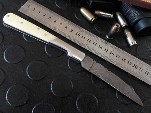 Handmade DAMASCUS  Folding Knife. Please study pictures for detail. Crazy R1 start, No reserve.
