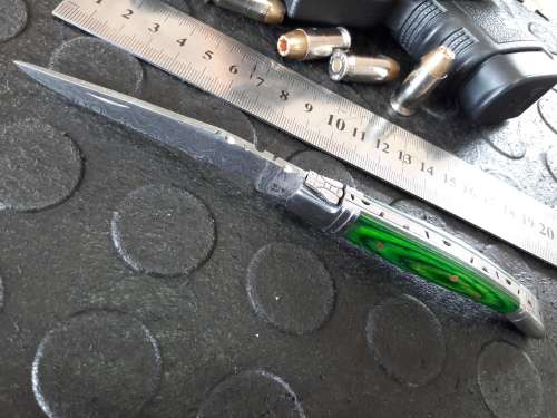 Handmade DAMASCUS  Folding Knife with wooden handle scales, Crazy R1 start, No reserve.