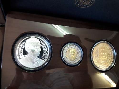 ***RARE***Nelson Mandela Centenary SET 1918 -2018 as issued by SA Mint. No reserve auction.