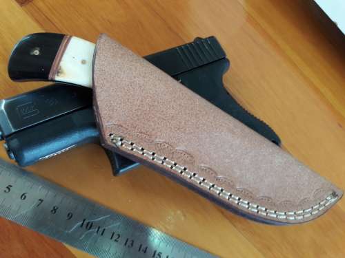 Handmade DAMASCUS Steel Knife, Camel Bone and Bull horn handle scales. Crazy R1 start, No reserve.