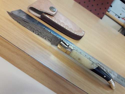 Handmade DAMASCUS  Folding Knife. Please study pictures for detail. Crazy R1 start, No reserve.