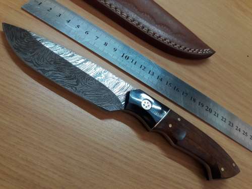 Handmade DAMASCUS Steel Knife, Bull Horn and Wooden handle. BRAND NEW DESIGN !