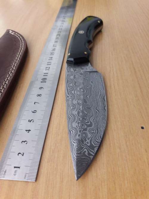 Handmade DAMASCUS Steel Hunting Knife, Bull horn handle scales. NEW DESIGN !!!!!