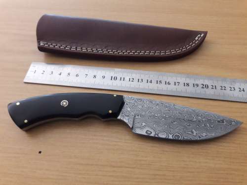 Handmade DAMASCUS Steel Hunting Knife, Bull horn handle scales. NEW DESIGN !!!!!
