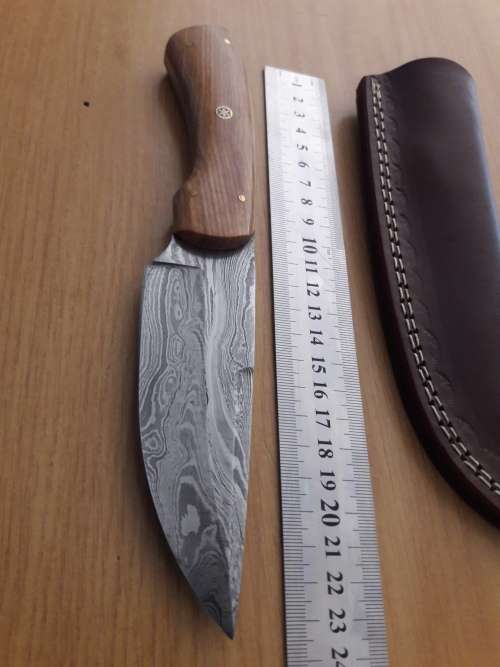 Handmade DAMASCUS Steel Hunting Knife, Wooden handle Scales. NEW DESIGN !!!!!!!