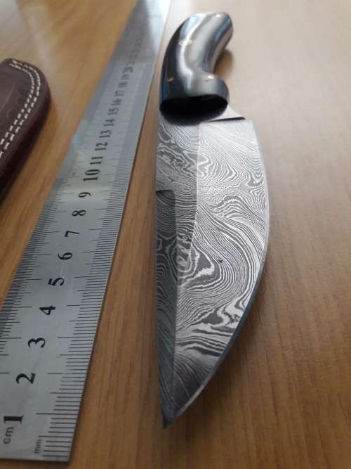 Handmade DAMASCUS Steel Hunting Knife, Bull horn handle scales. NEW DESIGN !!!!!