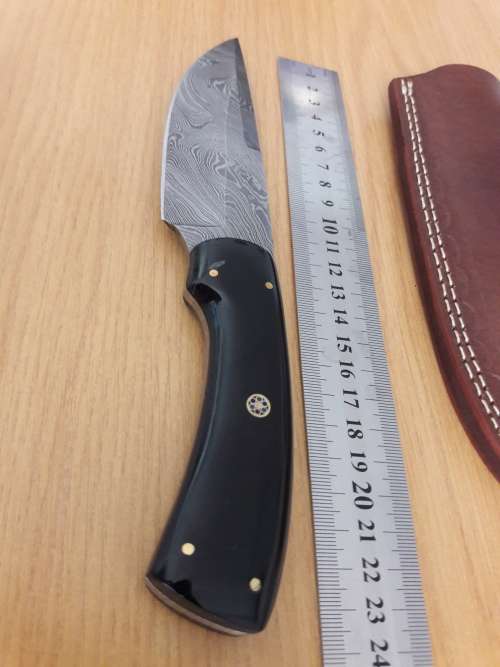 Handmade DAMASCUS Steel Hunting Knife, Bull horn handle scales. NEW DESIGN !!!!!