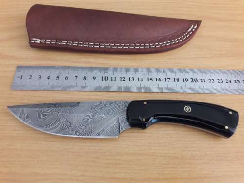 Handmade DAMASCUS Steel Hunting Knife, Bull horn handle scales. NEW DESIGN !!!!!