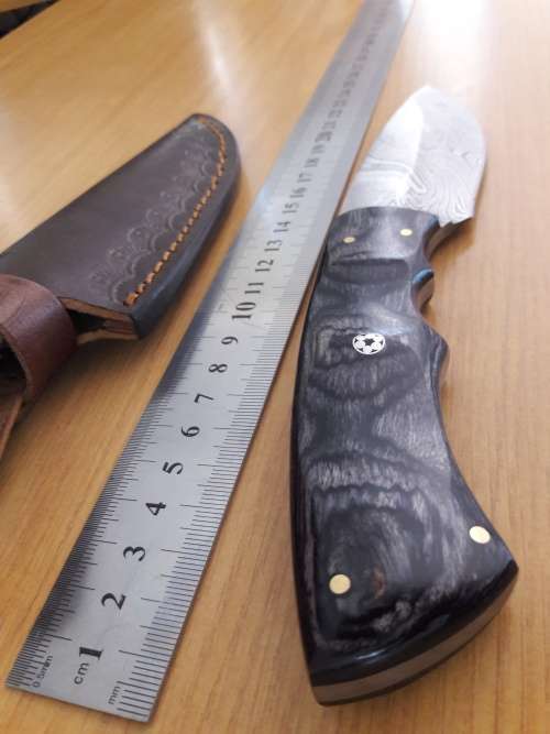 Handmade DAMASCUS Steel Hunting Knife with Wooden handle scales. NEW DESIGN !!!!!