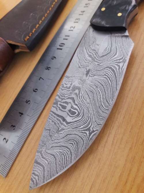 Handmade DAMASCUS Steel Hunting Knife with Wooden handle scales. NEW DESIGN !!!!!