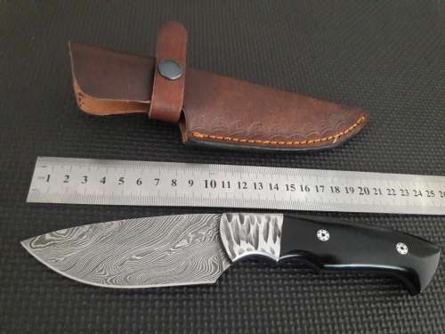 Handmade DAMASCUS Steel Hunting Knife, Bull horn handle scales. NEW DESIGN !!!!!