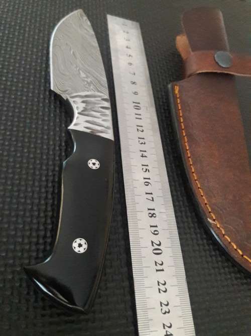 Handmade DAMASCUS Steel Hunting Knife, Bull horn handle scales. NEW DESIGN !!!!!