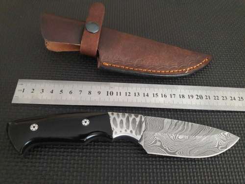 Handmade DAMASCUS Steel Hunting Knife, Bull horn handle scales. NEW DESIGN !!!!!