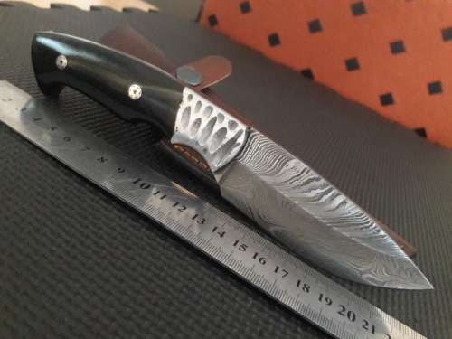 Handmade DAMASCUS Steel Hunting Knife, Bull horn handle scales. NEW DESIGN !!!!!