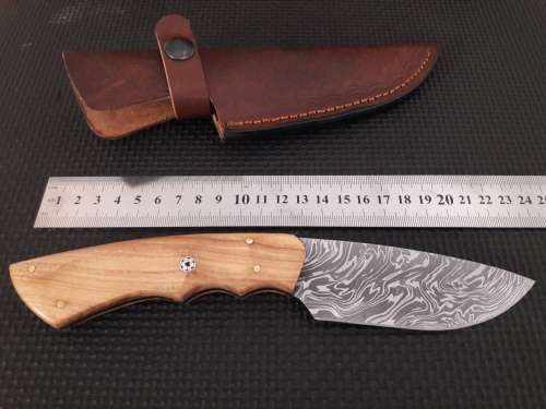 Handmade DAMASCUS Steel Hunting Knife with Wooden handle scales. NEW DESIGN !!!!!