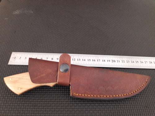 Handmade DAMASCUS Steel Hunting Knife with Wooden handle scales. NEW DESIGN !!!!!