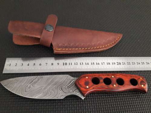 Handmade DAMASCUS Steel Hunting Knife with Wooden handle scales. NEW DESIGN !!!!!