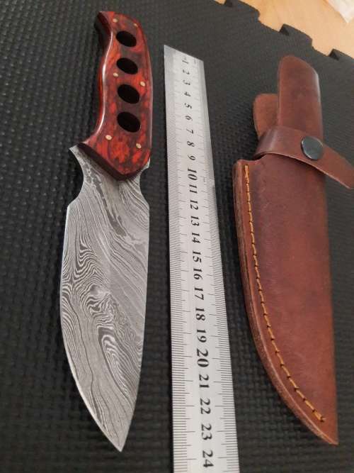 Handmade DAMASCUS Steel Hunting Knife with Wooden handle scales. NEW DESIGN !!!!!