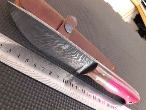 Handmade DAMASCUS Steel Hunting Knife with Wooden handle scales. NEW DESIGN !!!!!