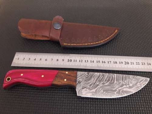 Handmade DAMASCUS Steel Hunting Knife with Wooden handle scales. NEW DESIGN !!!!!