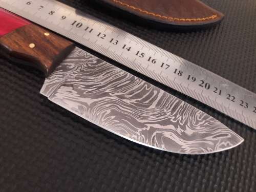 Handmade DAMASCUS Steel Hunting Knife with Wooden handle scales. NEW DESIGN !!!!!