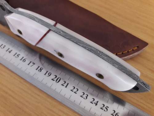 Handmade DAMASCUS Steel Hunting Knife, Camel Bone handle scales. FULL TANG !!!!!