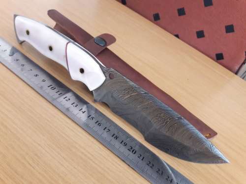 Handmade DAMASCUS Steel Hunting Knife, Camel Bone handle scales. FULL TANG !!!!!