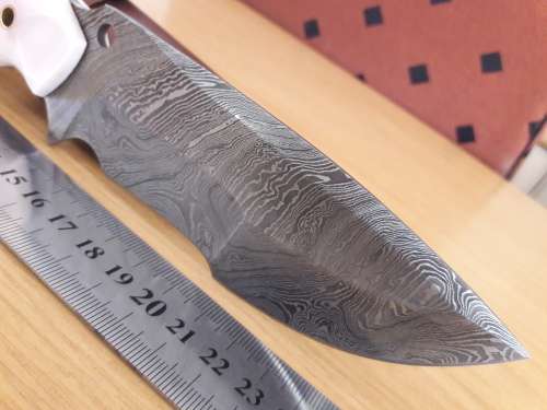 Handmade DAMASCUS Steel Hunting Knife, Camel Bone handle scales. FULL TANG !!!!!