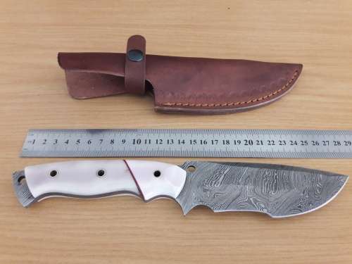 Handmade DAMASCUS Steel Hunting Knife, Camel Bone handle scales. FULL TANG !!!!!
