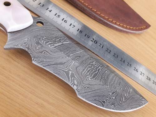 Handmade DAMASCUS Steel Hunting Knife, Camel Bone handle scales. FULL TANG !!!!!