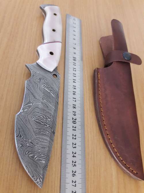 Handmade DAMASCUS Steel Hunting Knife, Camel Bone handle scales. FULL TANG !!!!!