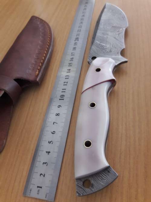 Handmade DAMASCUS Steel Hunting Knife, Camel Bone handle scales. FULL TANG !!!!!