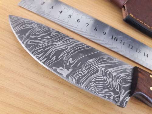 Handmade DAMASCUS Steel Hunting Knife with Wooden handle scales. FULL TANG !!!!!!!