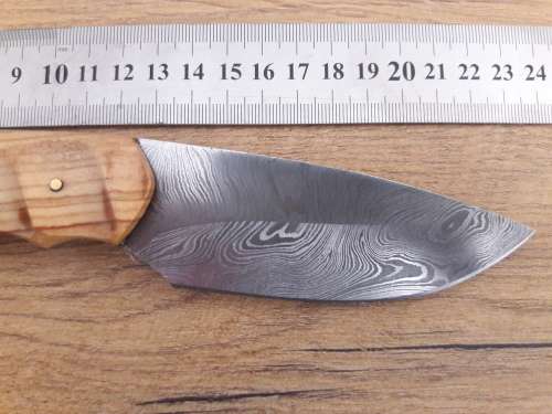 Handmade DAMASCUS Steel Hunting Knife with Wooden handle scales. NEW DESIGN !!!!!