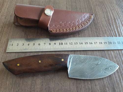 Handmade DAMASCUS Steel Skinning Knife with Wooden handle scales. FULL TANG !!!!!