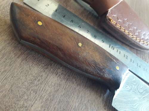 Handmade DAMASCUS Steel Skinning Knife with Wooden handle scales. FULL TANG !!!!!