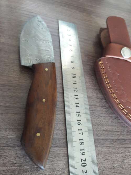 Handmade DAMASCUS Steel Skinning Knife with Wooden handle scales. FULL TANG !!!!!