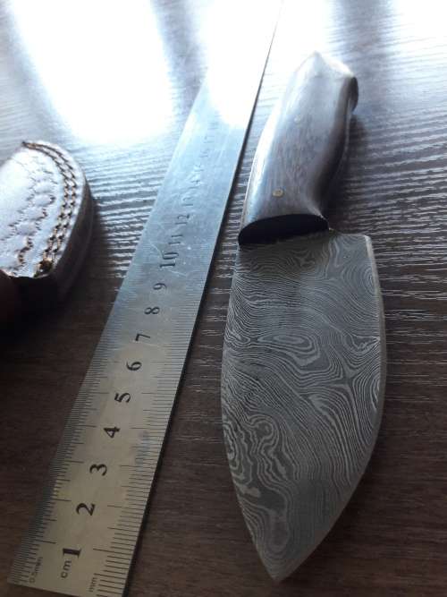 Handmade DAMASCUS Steel Skinning Knife with Wooden handle scales. FULL TANG !!!!!