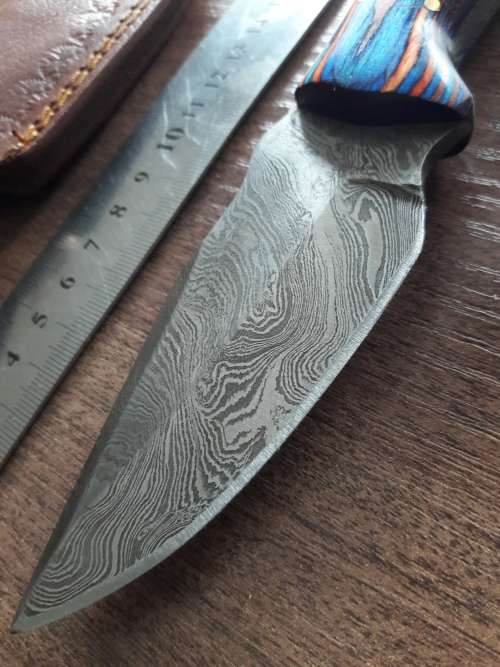 Handmade DAMASCUS Steel Hunting Knife with Wooden handle scales.FULL TANG !!!!!!