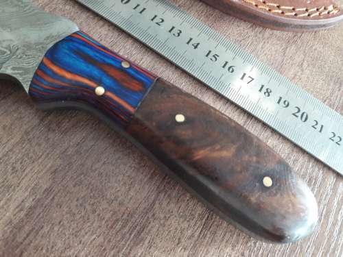 Handmade DAMASCUS Steel Hunting Knife with Wooden handle scales.FULL TANG !!!!!!