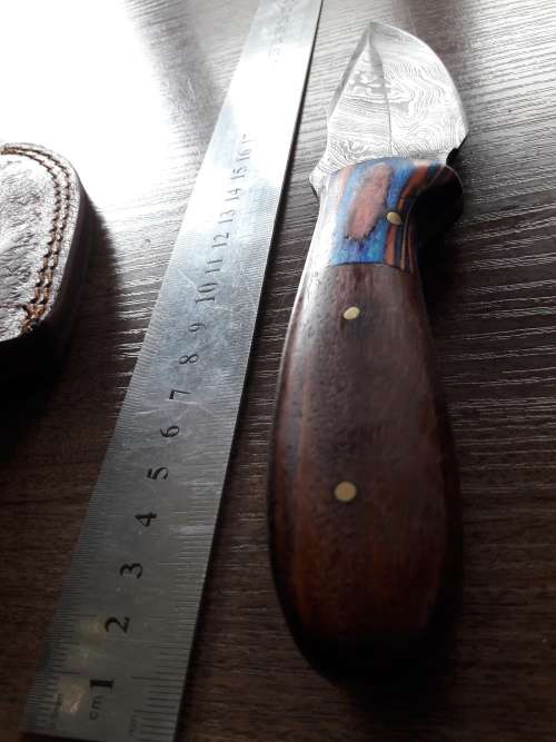 Handmade DAMASCUS Steel Hunting Knife with Wooden handle scales.FULL TANG !!!!!!