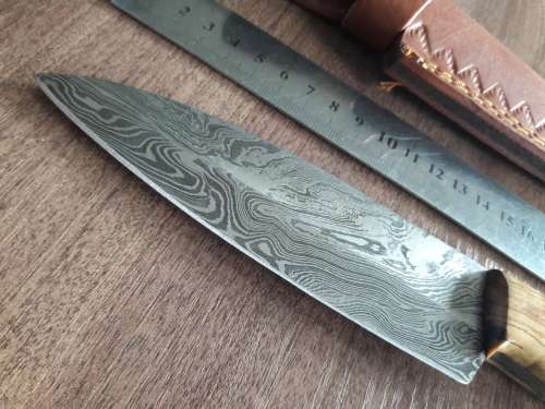 Handmade DAMASCUS Steel Hunting Knife with Wooden handle scales.FULL TANG !!!!!!
