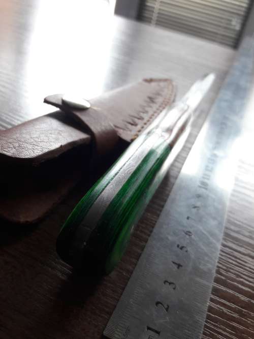 Handmade DAMASCUS Steel Hunting Knife with Wooden handle scales.FULL TANG !!!!!!